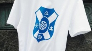 El Tenerife la lía con Almería