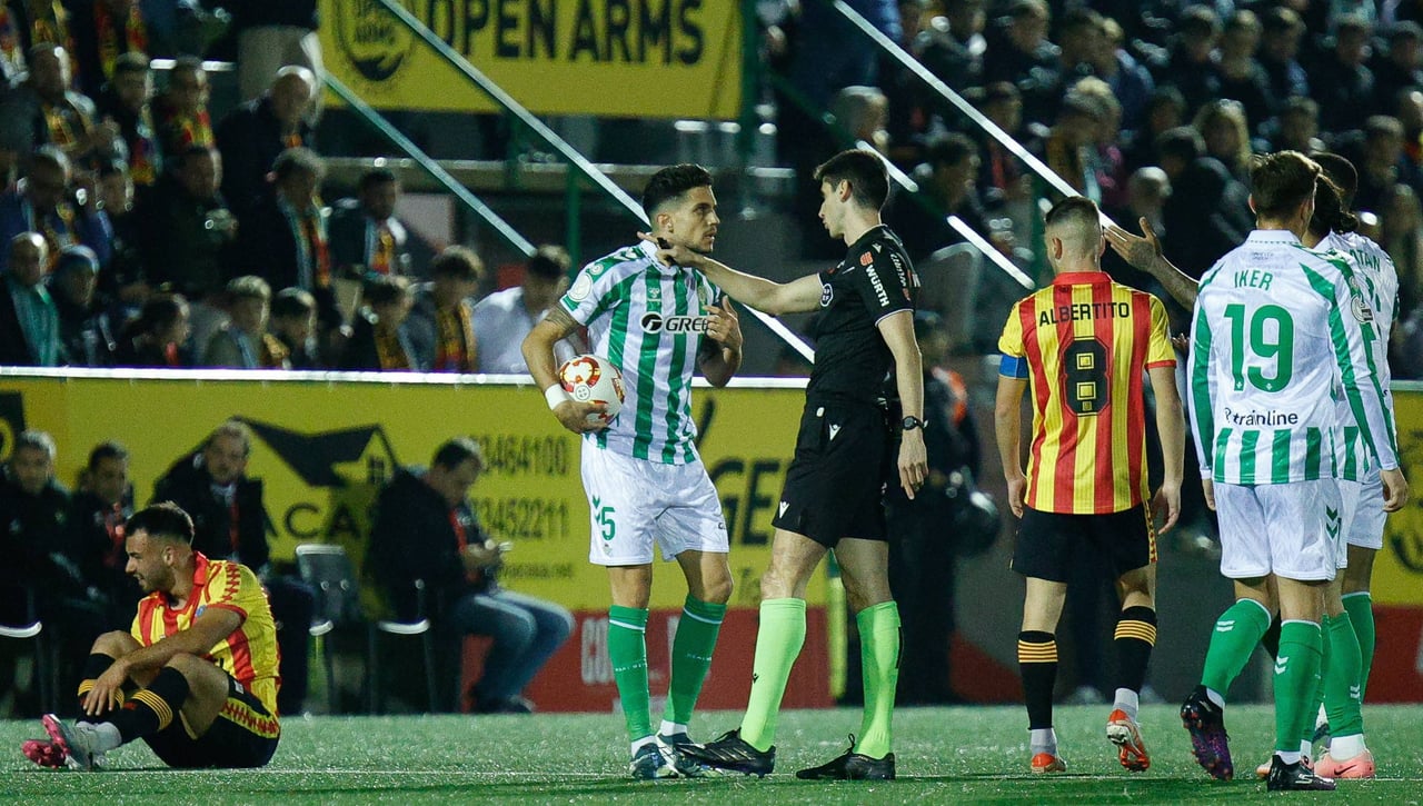 Dura crítica con el Betis de por medio: "Les salvan el culo"