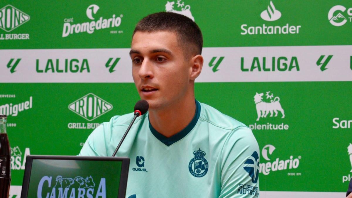 Karrikaburu se estanca en el Racing de Santander y sigue sin ver portería