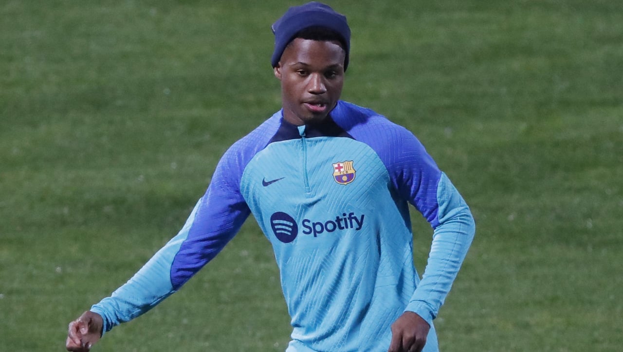 Ansu Fati hace felices a dos personas