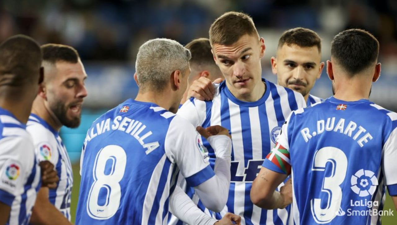 El Almería, a la espera del ascenso del Alavés para ingresar millones