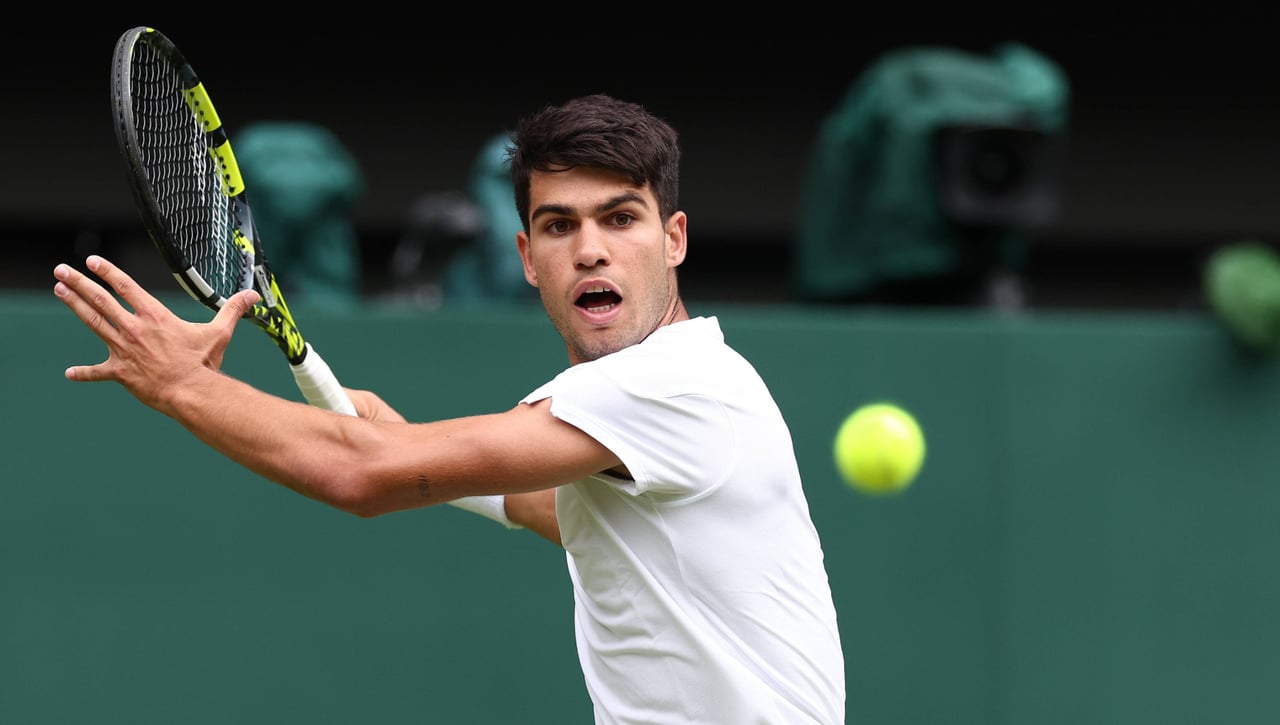 Alcaraz – Vukic: Horario, canal y dónde ver hoy en TV y online el partido de Carlos Alcaraz en Wimbledon 2024
