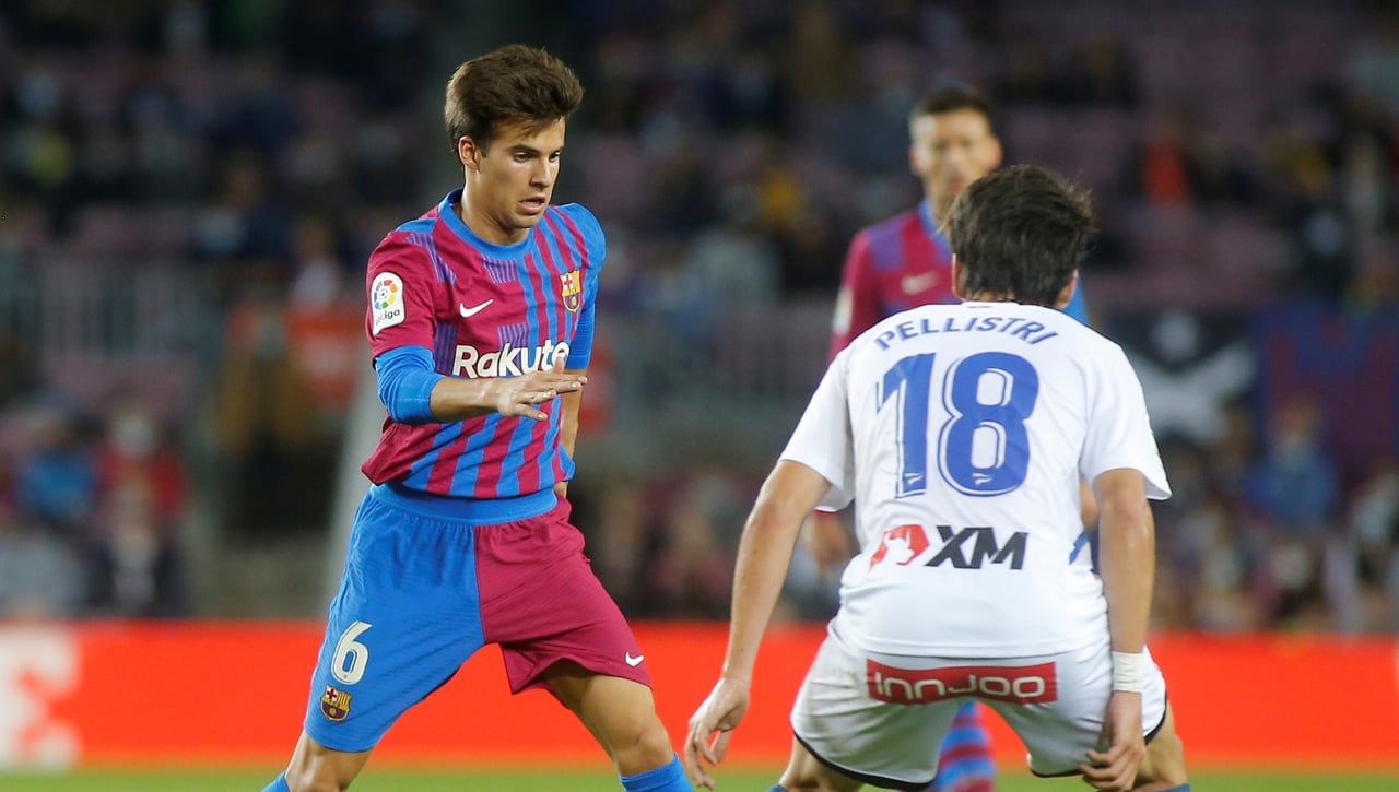 Antes de partir a la MLS... la rajada de Riqui Puig sobre Ferran Torres