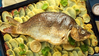 Alerta de los médicos por tres pescados que nunca deberías comer 