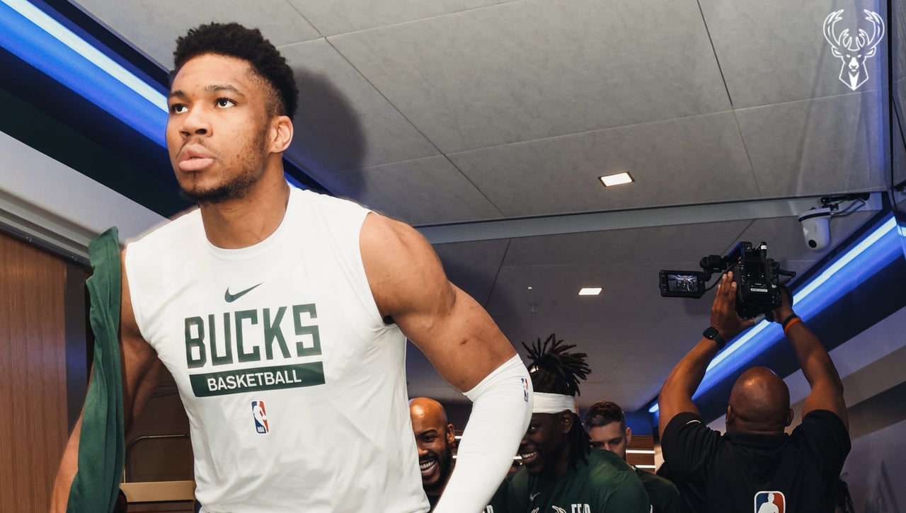 La viral lección de vida de Antetokounmpo tras quedar eliminados del playoff