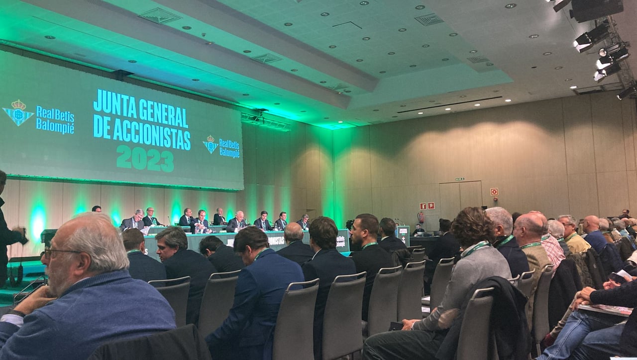 Junta general de accionistas del Betis en directo: protagonistas, puntos del orden del día, cuentas, votaciones, reacciones...