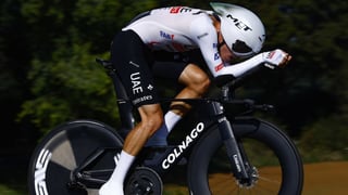 Movistar Team crea dudas y llega Juan Ayuso