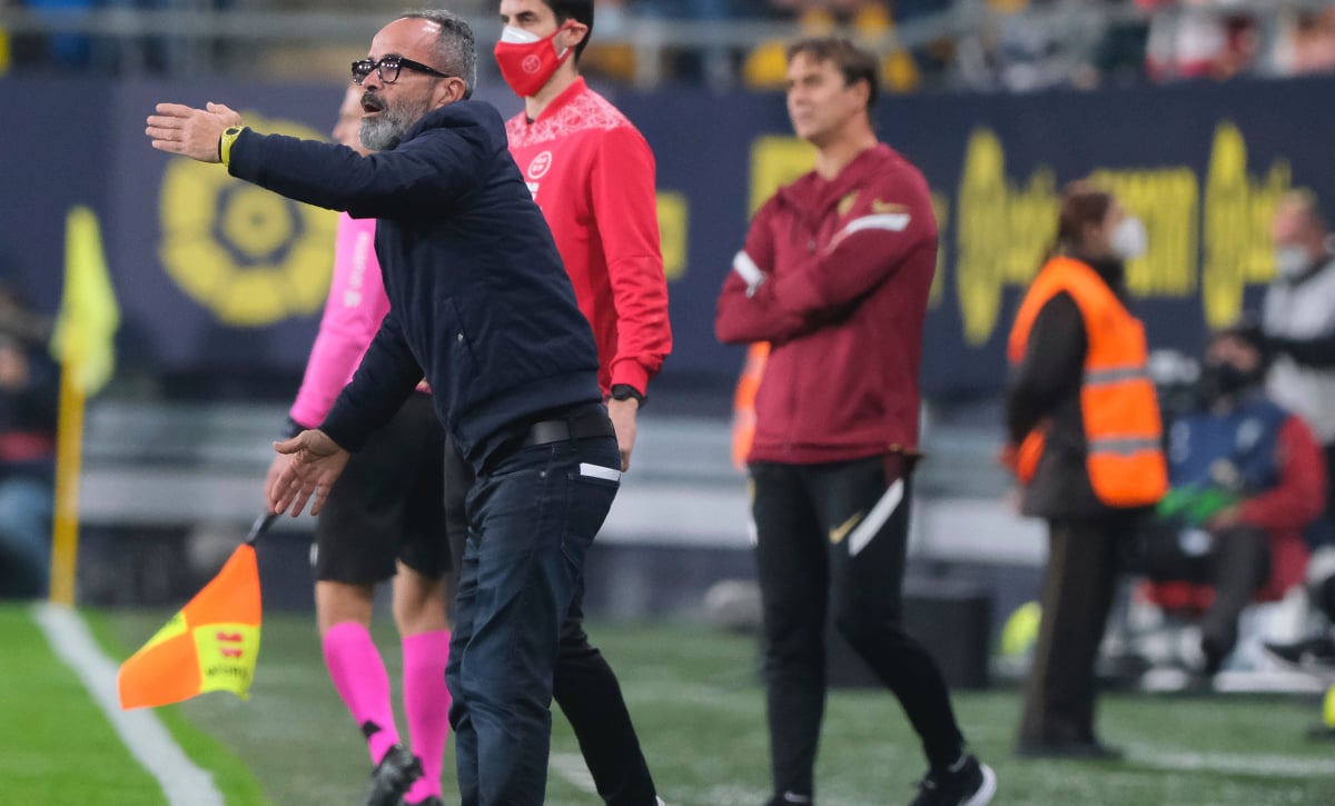 Cervera tiene "un plan" para ganar al Granada