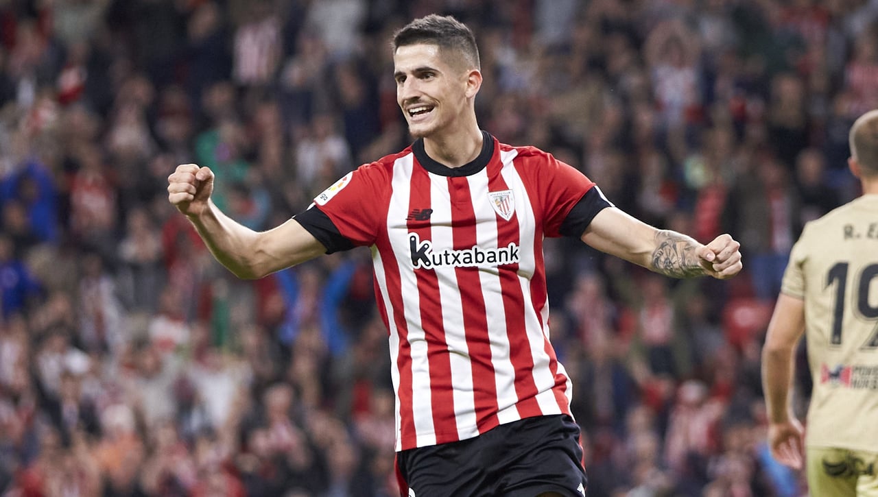 El premio y reconocimiento para Oihan Sancet... y para el Athletic Club