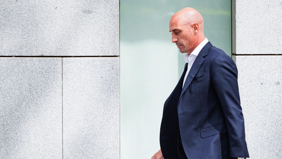 Luis Rubiales se salva