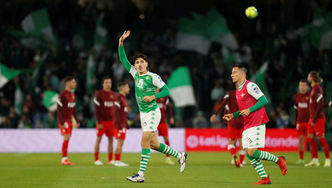 Las palabras de Arteta sobre Héctor Bellerín, una bajada de sueldo y el nexo en común que tiene con el Udinese