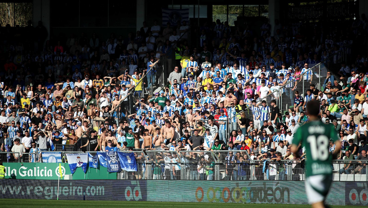 El Estadio de A Malata le cuesta caro al Racing de Ferrol