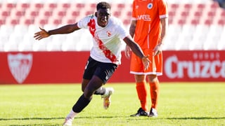 Vélez 0-1 Sevilla Atlético: La fiesta del ascenso tiene que esperar