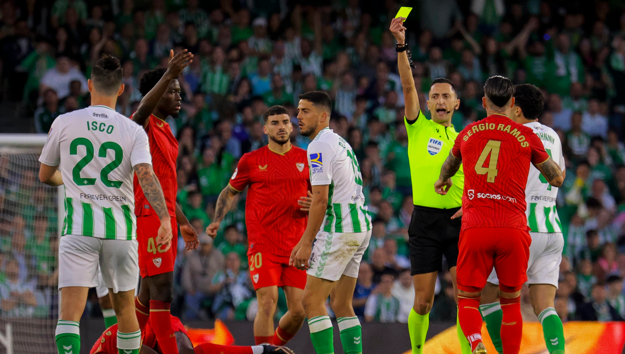 Jugadores de Sevilla, Betis, Cádiz y Real Sociedad, juntos por una bonita causa