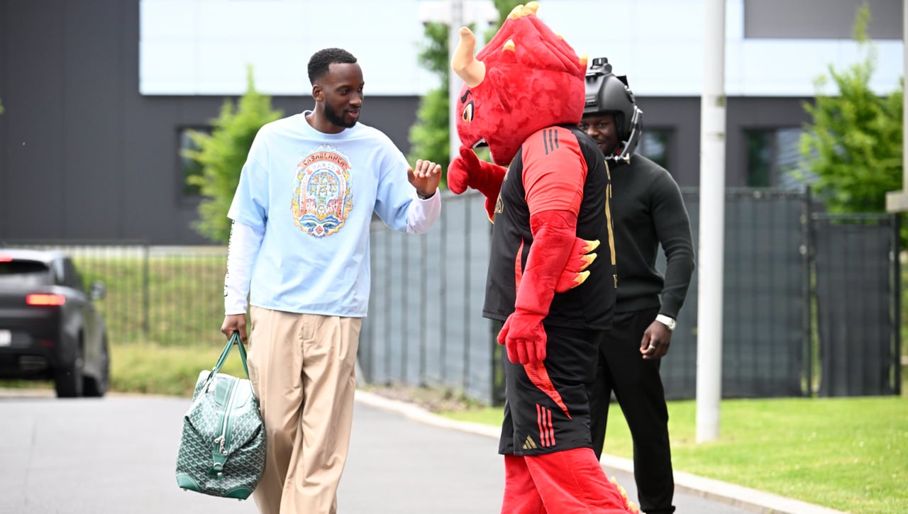 Regateando por Lukébakio 