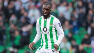 Vuelve Sabaly, una baja y un regalo a Van Nistelrooy