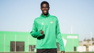 La nueva estrella de la cantera del Betis que quiere seguir los pasos de su hermano