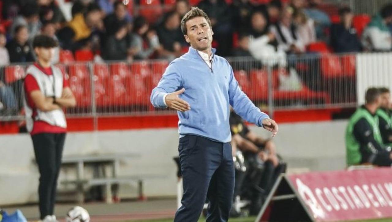 Rubi explica el panning del Almería en el parón y alaba su estrategia