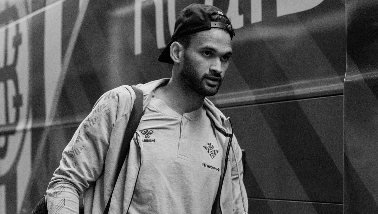 Aitor Ruibal se incorpora a la concentración del Betis en Marbella