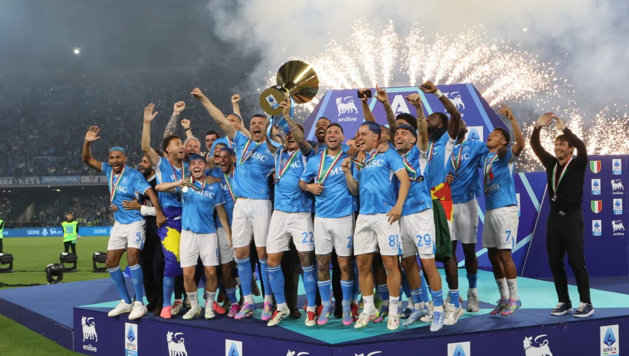 Así queda la clasificación de la Serie A, tras la victorias del Nápoles y Roma en la jornada 38 de la liga italiana