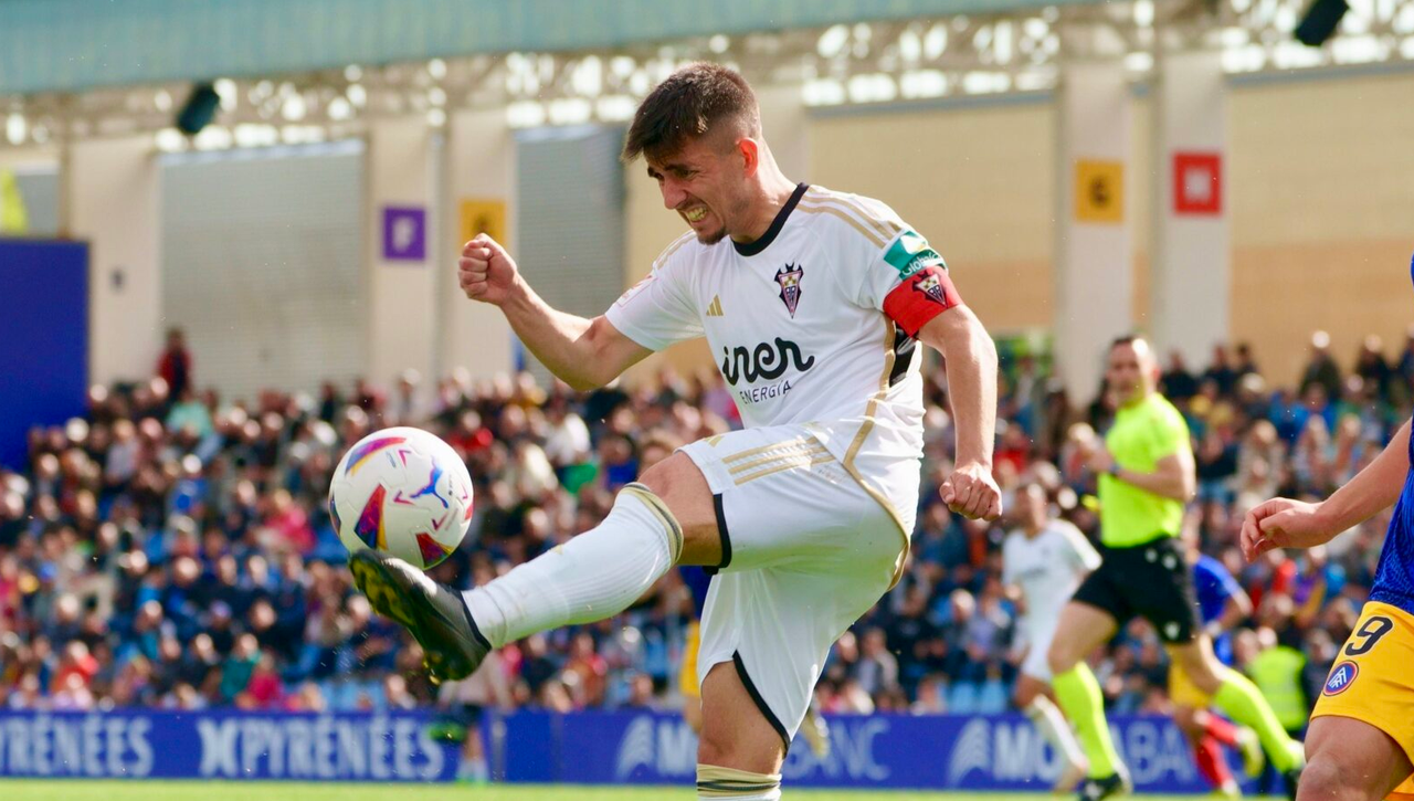 Primer fichaje post García Pimienta