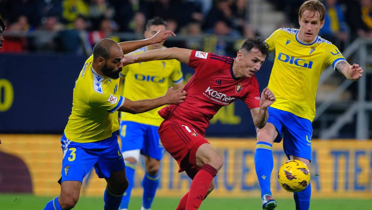 Osasuna - Cádiz: Horario, canal y dónde ver en TV y online hoy el partido de LaLiga EA Sports