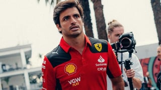 Carlos Sainz mueve sus opciones y Mercedes admite sus deseos