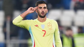 Ferran Torres entra en la élite goleadora de España y mira más arriba