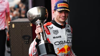 Verstappen coquetea con otro equipo en Japón