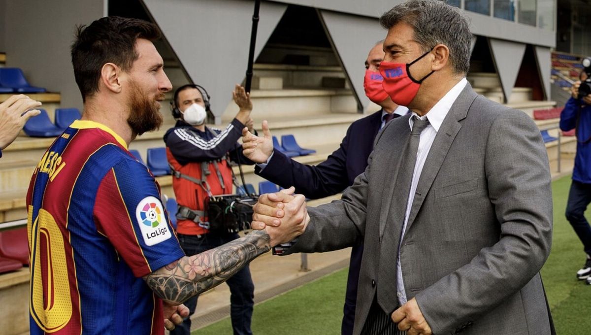 Laporta y el Barcelona querrían traer a Messi  en enero