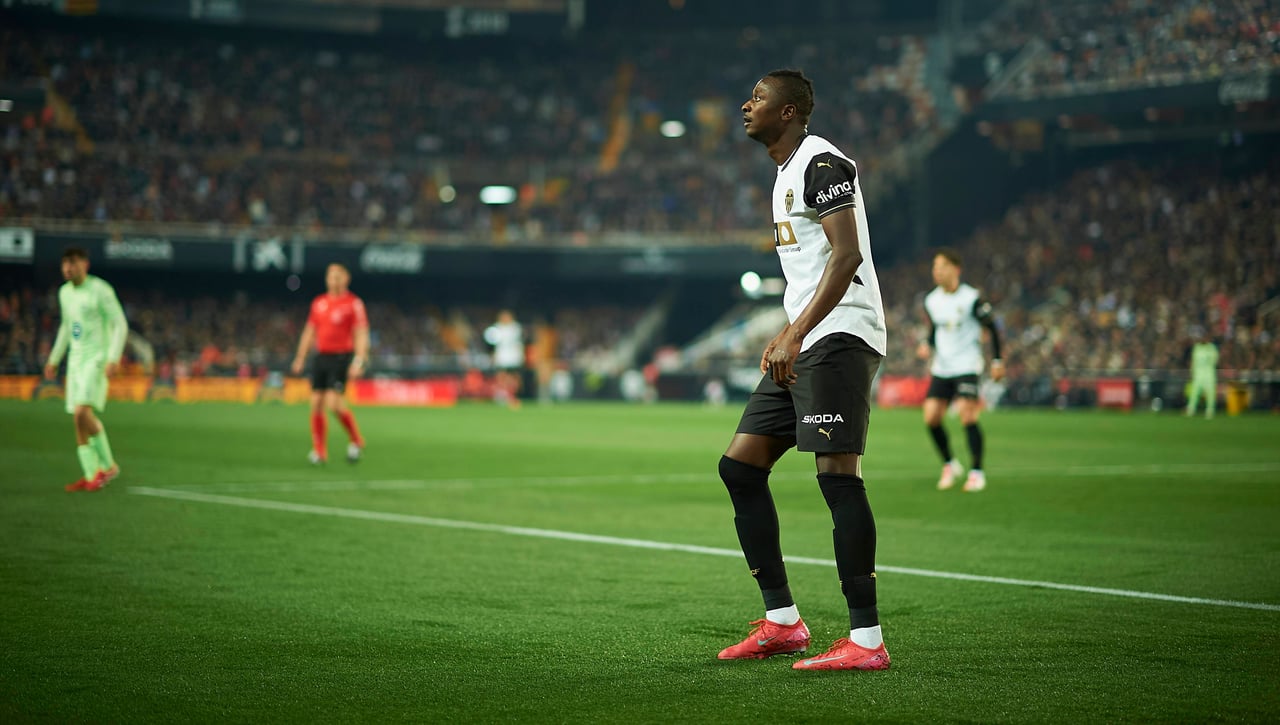 El alto salario de Sadiq en la Real Sociedad, obstáculo para el Valencia