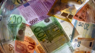 Cuidado si encuentras dinero en la calle: Pueden multarte si te lo quedas