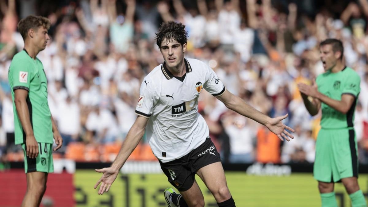 Peter Lim ya se frota las manos con Javi Guerra