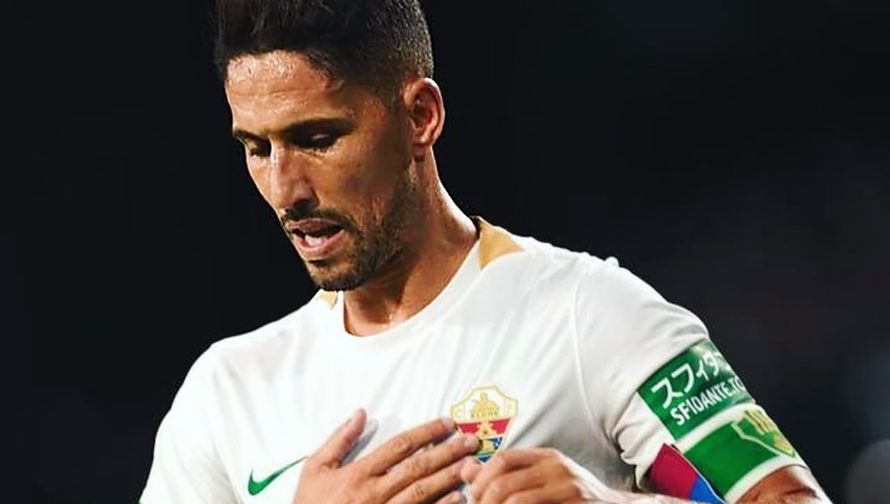 Fidel da un paso atrás y el Elche busca alternativas