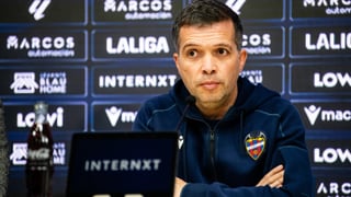 El plan de Luis Castro para asaltar el Sánchez-Pizjuán en la vuelta a casa de Carlos Álvarez: "El Sevilla tiene debilidades que hemos analizado" 