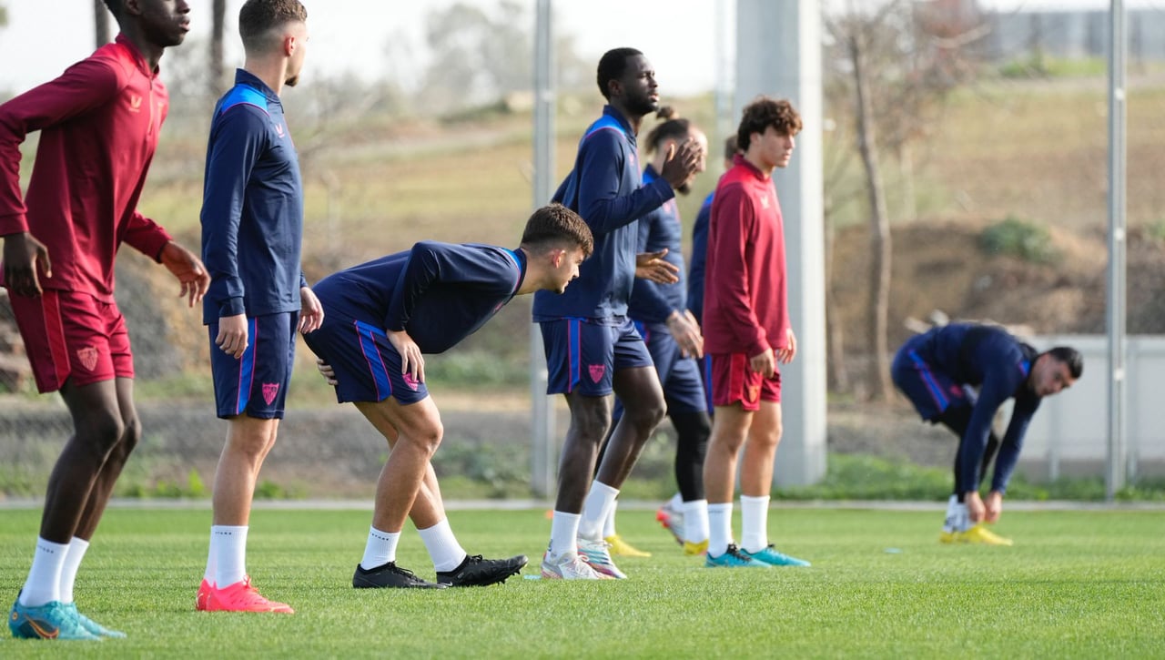 Isco y Januzaj, ausencias reveladoras en la sesión del Sevilla
