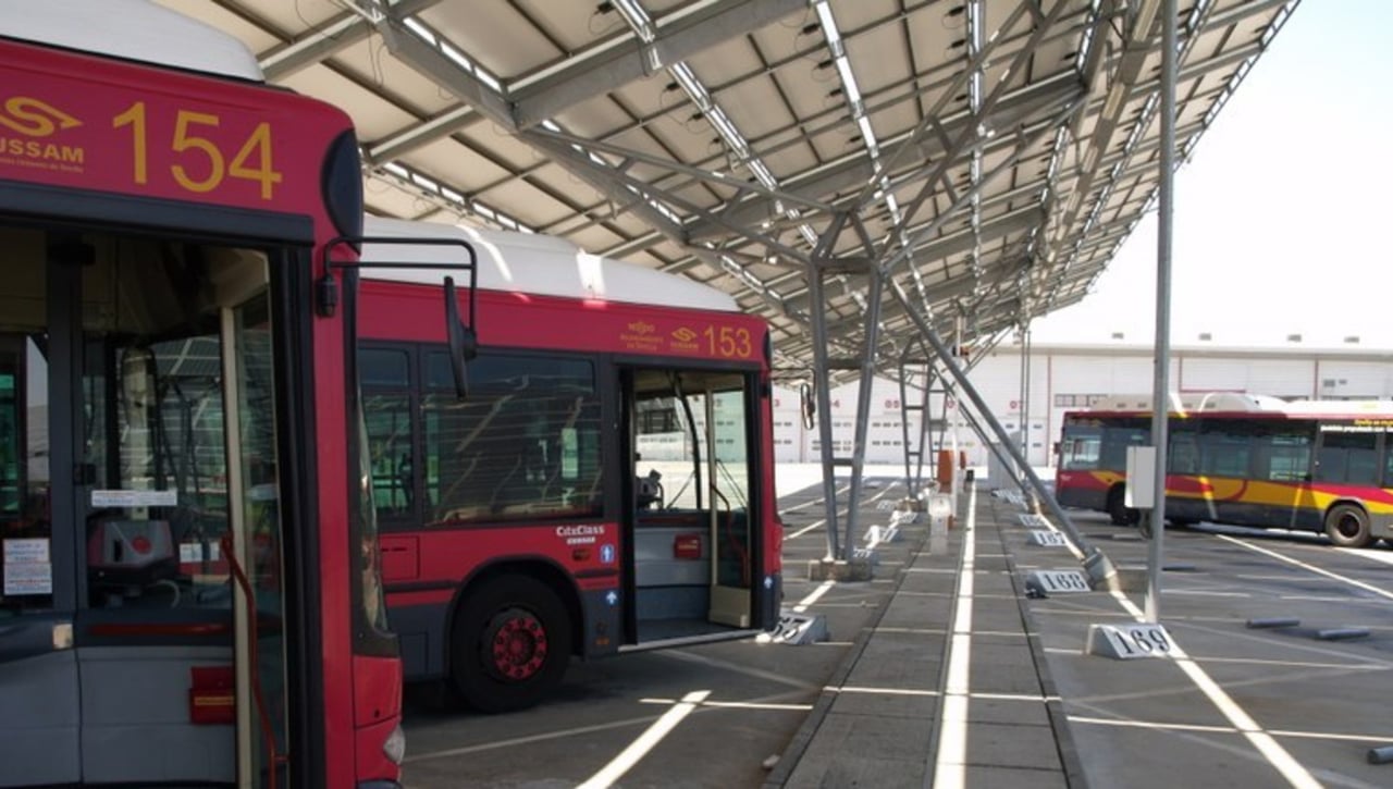 El alcalde de Sevilla se toma en serio los días de partido en el Benito Villamarín