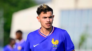 El Valencia ficha a un talento franco-argelino para el filial, aunque en dinámica y con proyección para el primer equipo