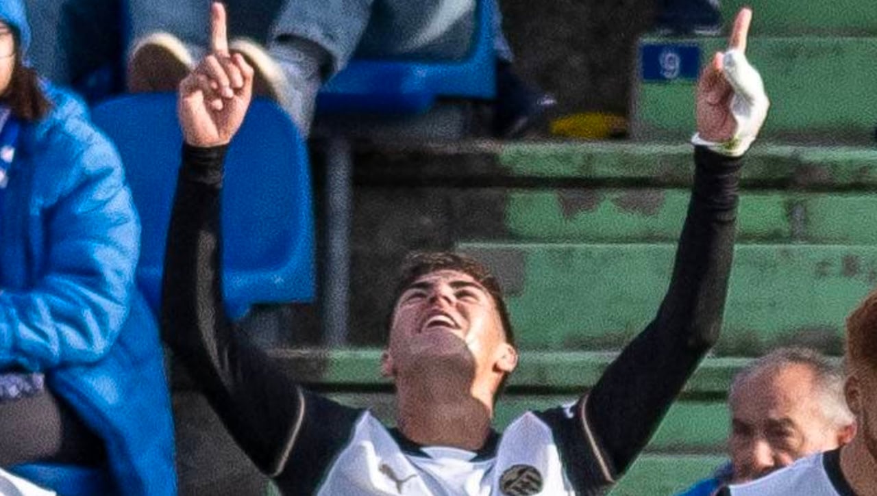 Barrenechea lo logra y toca el cielo