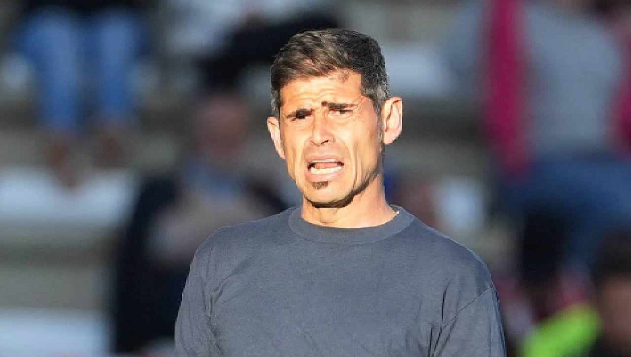 Antonio Hidalgo, en la cuerda floja para continuar en el Huesca