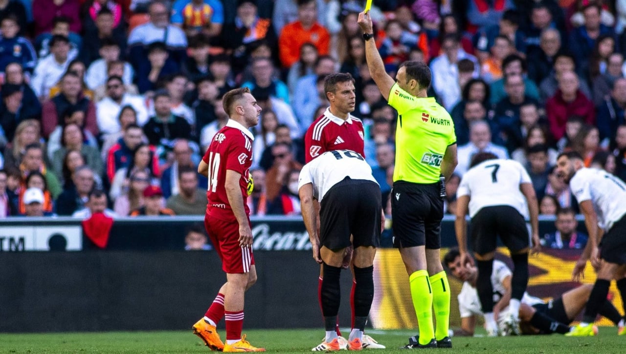 Otra baja más para el Sevilla para el próximo partido: Peque