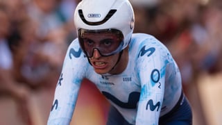 El equipo Movistar toma una decisión con Enric Mas