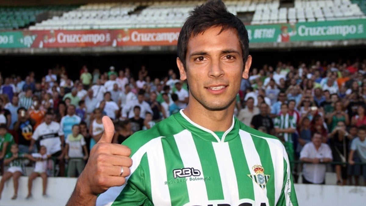 El exbético Roque Santa Cruz alucina con Isco Alarcón