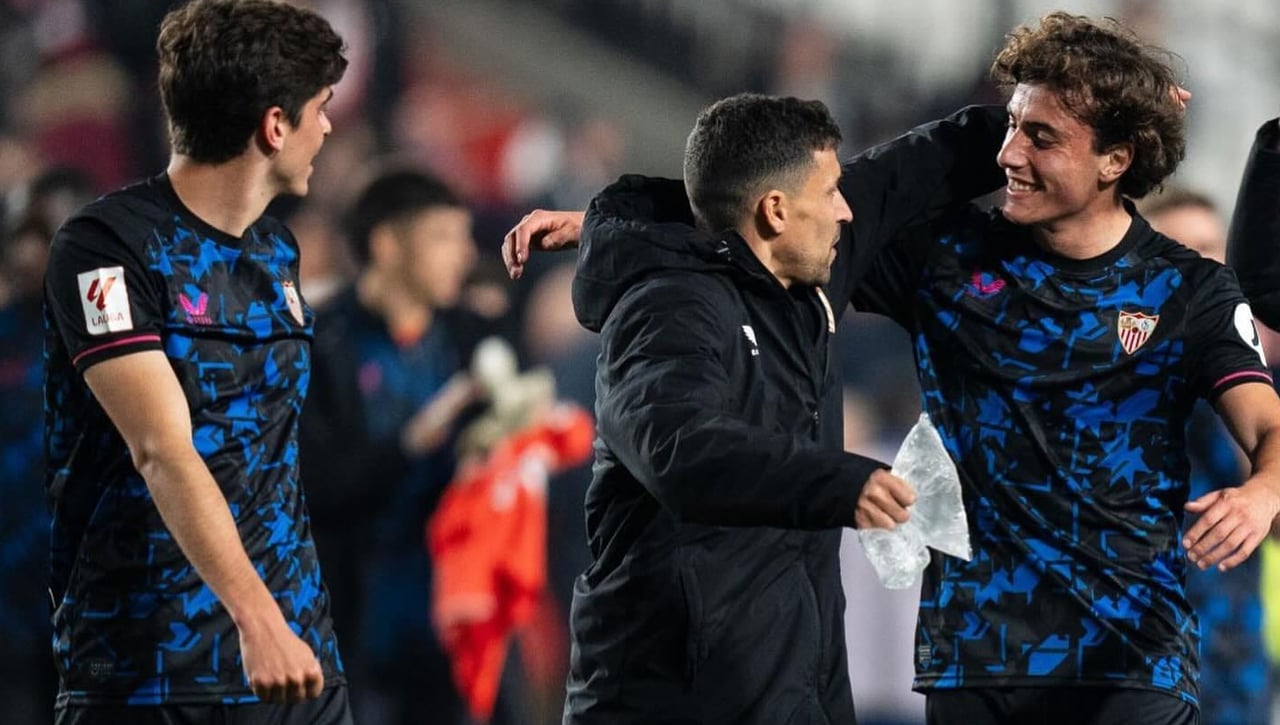 Oso, Hormigo y 'La Revuelta' de los fichajes en un Sevilla a Trancas y Barrancas 