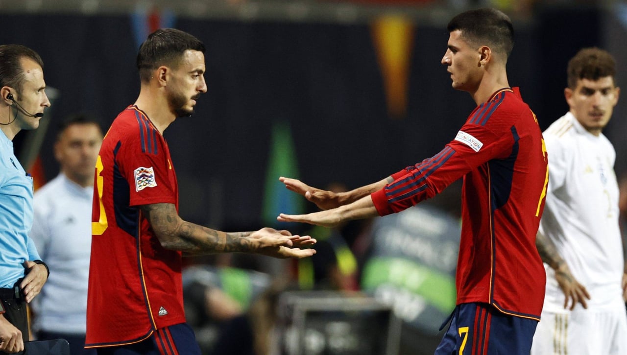 Joselu ha salido al frente para señalar a Morata y subrayar su labor como capitán dentro del vestuario