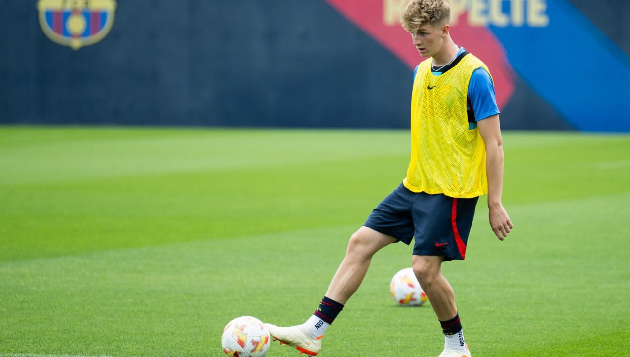 El Sporting de Gijón se interesa en Pelayo Fernández