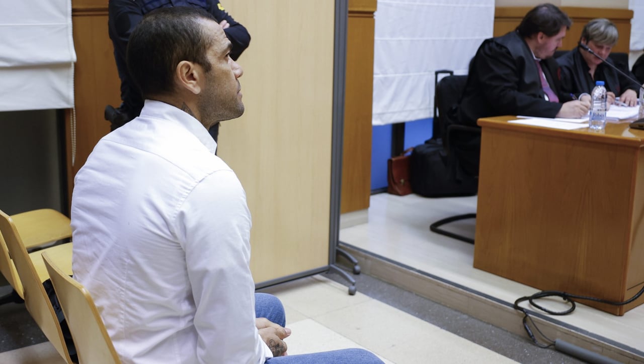 Joana Sanz afirma en el juicio que Dani Alves volvió a casa "muy borracho" y habla de divorcio