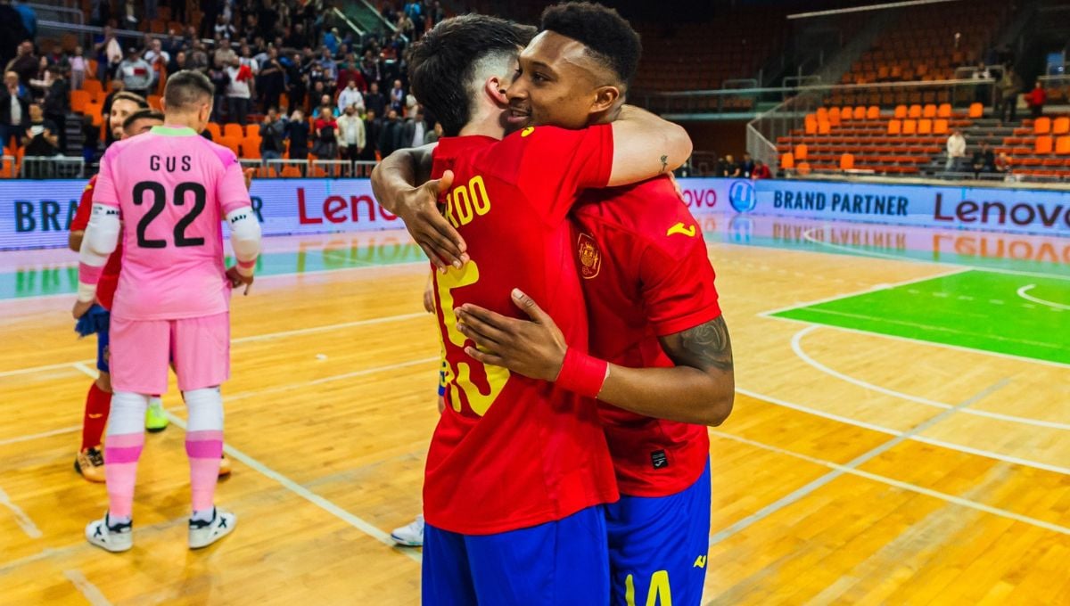 España, al Europeo de fútbol sala a lo grande (2-3)