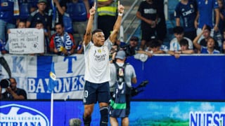 Un aficionado del Oviedo detenido por gestos racistas contra Mbappe