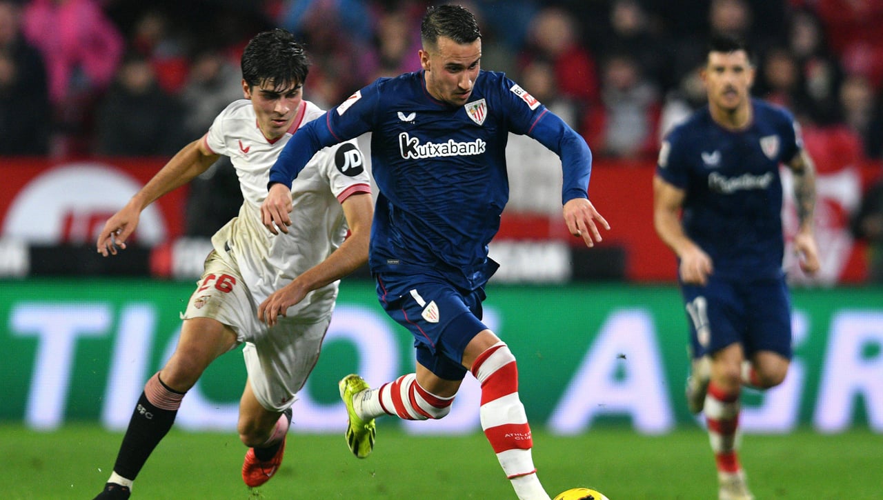 Oferta formal a Álex Berenguer    